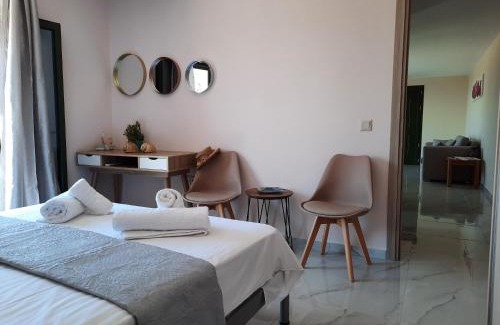 Sarlata Apartment | Freesia Grand Sea View Residence