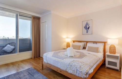 Fremantle Apartment | Fremantle Sunset Studio Rottnest Island Views