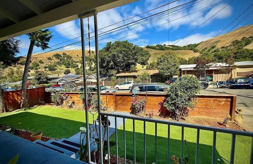 Fremont House | Fremont - 6 bedroom 3 bath