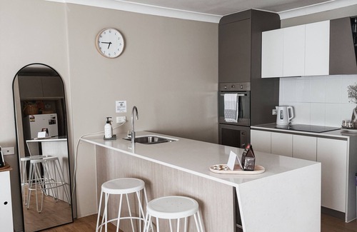 Toowoomba Apartment | French by Queens