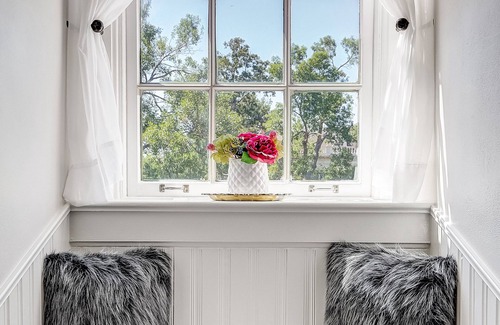 Capitol Hill House | French Consulate Mansion/5BR Sleeps 12/Downtown