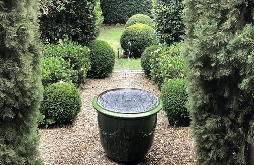 Beechworth House | French cottage 1854 with stunning Alfesco garden