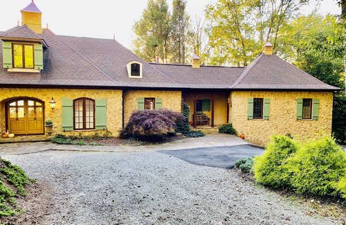 Roaring Gap Villa | French Country Charm & Blue Ridge Mountain Views! Backs to Stone Mountain Park!