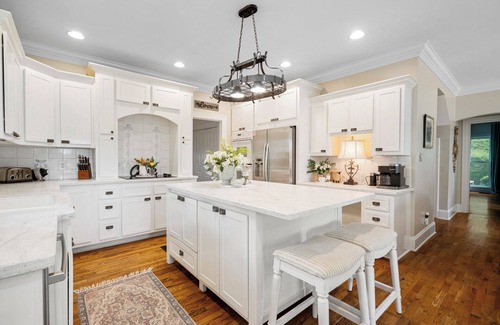 Leipers Fork House | French Farmhouse-Leipers Fork- Countryside -Views!