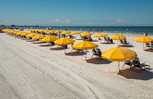 Clearwater Beach House | Frenchy's S On East Shore 486 3 Bedroom Home by Redawning