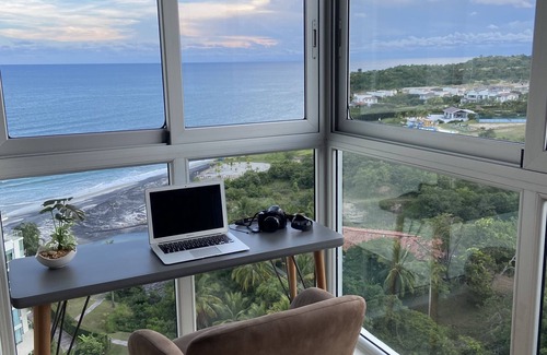 Panama Apartment | Frente al mar. Apartamento con espectaculares vistas y a 2 min caminando del mar