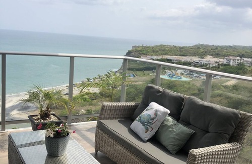 Panama Apartment | Frente al mar. Apartamento con espectaculares vistas y a 2 min caminando del mar