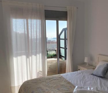 Burriana Apartment | Frente al puerto y junto a la playa del Arenal