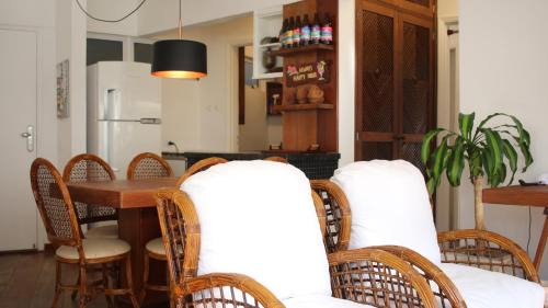 Tombo Apartment | FRENTE PRO MAR - B - Praia do Tombo - Beachfront