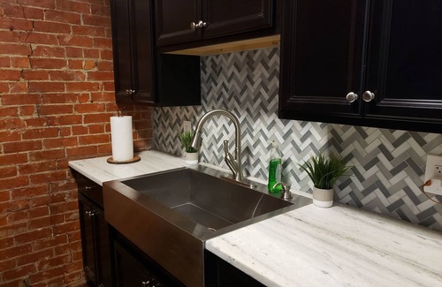 Corryville Apartment | Fresh Modern Industrial Split Level Apartment