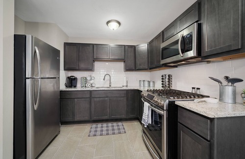 St. Charles House | Fresh&Mondern-1/2 mile from STC Convention Center