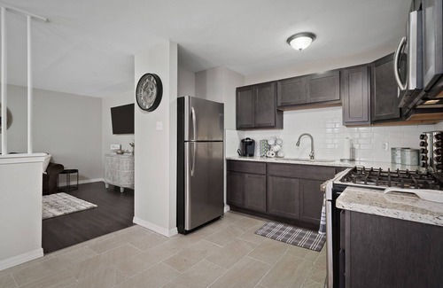 St. Charles House | Fresh&Mondern-1/2 mile from STC Convention Center