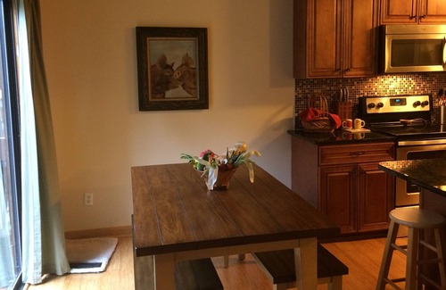 Sapphire Villa | Fresh Mountain Air, Beautiful Views, Lakes, Waterfalls. Pets Welcomed!