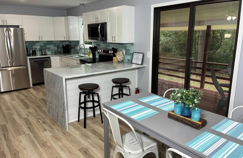 Bella Vista House | Freshly remodeled 3 Bedroom close to MTB trails and town