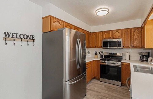 Rexburg House | Freshly renovated condo 85mins to Yellowstone