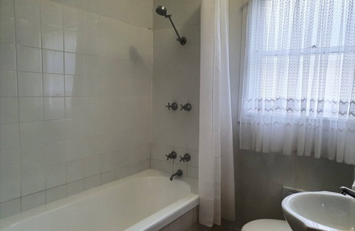 Berrima House | Freshly renovated, spotlessly clean entire home