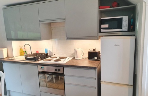 Pembroke Apartment | Freshwater Bay Holiday Cottages