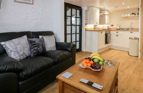 Pillaton House | FRIARS REST, pet friendly, character holiday cottage in Callington