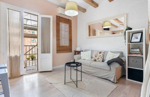 Sant Antoni Apartment | Fridays Flats Retro Chic In Poble Sec
