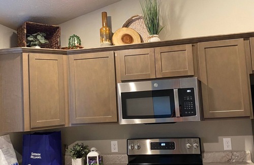 North Central Omaha House | Friendly 1 bed room, shared bath with free parking