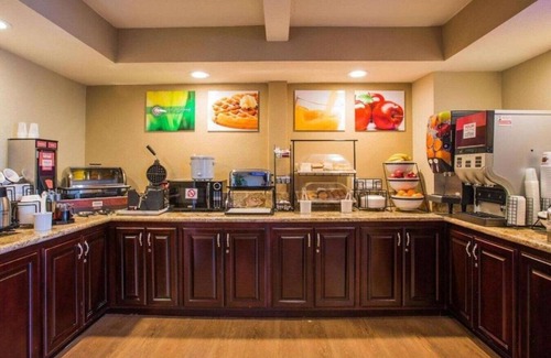 Downey House | Friendly service and value in south central Los Angeles!