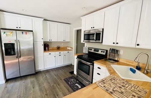 Lower Township House | Friends & Family Getaway
