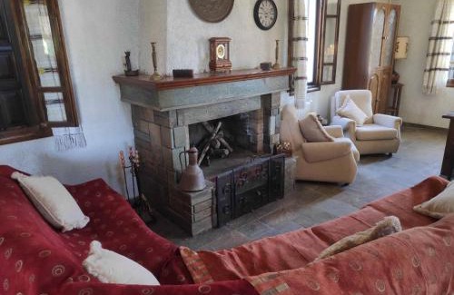 Chalcis House | Friends/Family Relaxing country house, Chalkida
