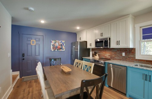 Groveoak Cabin | Friends-Themed Central Perk Cabin with Lake Views, Hot Tub, and Cozy Comfort