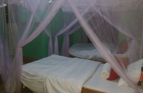Karatu Bed & Breakfast | Frina Buffalo Lodge
