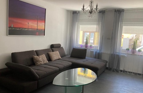Solingen Apartment | Frisch sanierte, moderne Eigentumswohnung