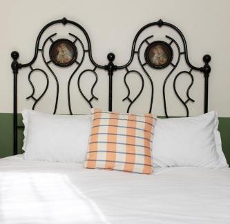 Fabriano Apartment | Fritto Misto Comune Stays