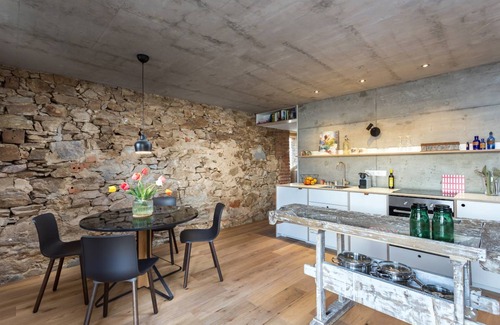 Gundelfingen Apartment | FRIZ 1, Familien-Apartment in historischer Scheune, 2 Schlafzimmer