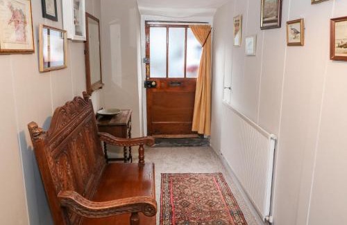 Dolgellau House | Fro Awel