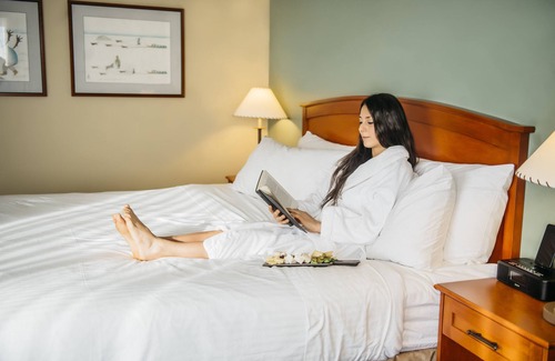 Iqaluit Hotel | Frobisher Inn