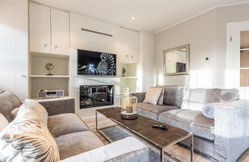 Tinnum House | Froeddenhues