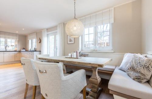 Tinnum House | Froeddenhues