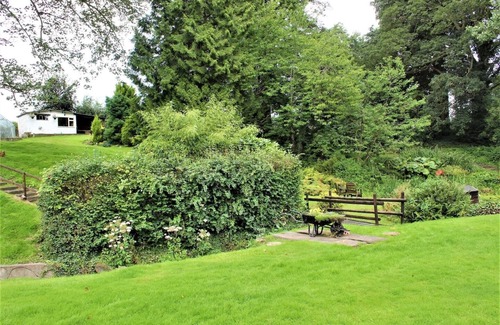 Church Minshull House | Frog Manor, Hot Tub and fantastic gardens