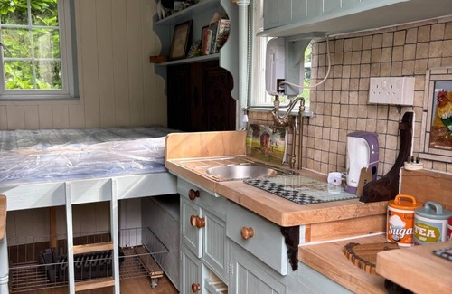 Machynlleth Cabin | Froggy Bottom Cabin Retreat