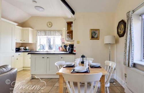 Dorchester House | Frome Lodge House