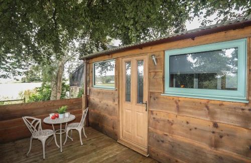 Pentraeth House | Fron Goch Shepherd's Hut