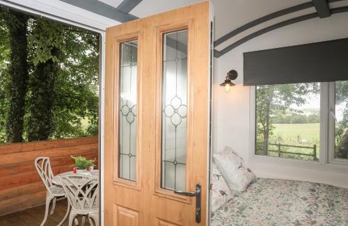 Pentraeth House | Fron Goch Shepherd's Hut