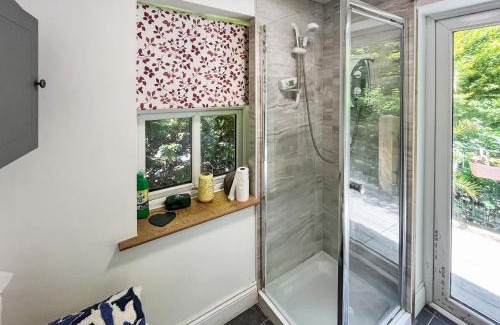 Abergele House | Fronisaf - Uk49775