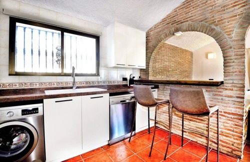 Bahia Dorada Villa | Front line beach villa in Bahia Dorada, Estepona, Costa del Sol.