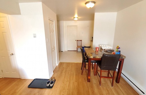 LaSalle Apartment | Front of Water View, Cozy Apartment with Parking