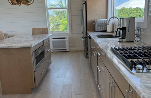 Great Guana Cay Villa | Front-row views of the marina and the peaceful charm of Great Guana Cay