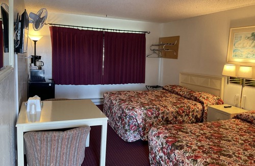 Crescent City Hotel | Front Street Inn