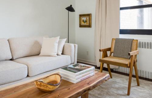 Central West End Apartment | FRONTDESK 1 BR Apt near Missouri History Museum