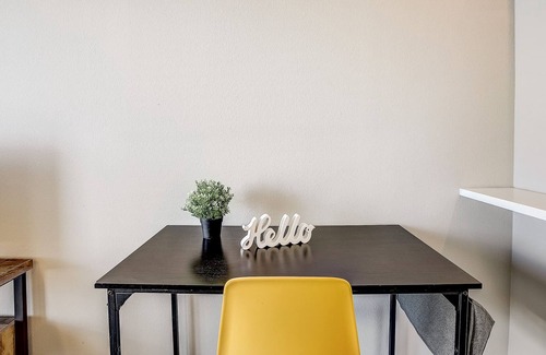 Highland Apartment | Frontdesk | 1 BR Apt near Texas Capitol