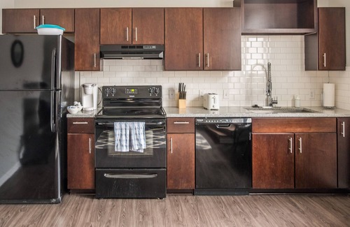 Downtown Kansas City Apartment | FRONTDESK 915 Broadway Apts Downtown Kansas City
