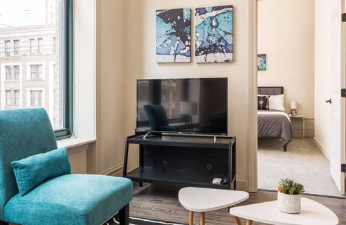 Downtown St. Louis Apartment | FRONTDESK 917 Locust St Apts Downtown St Louis